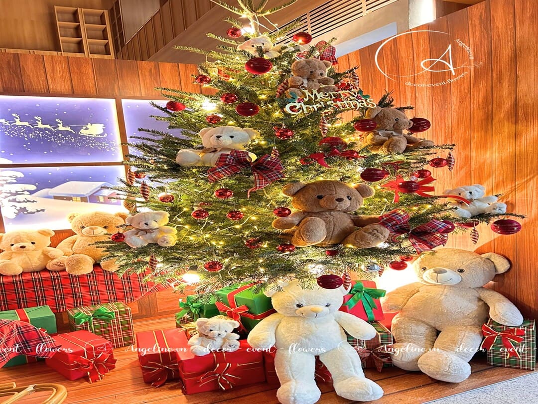 Trang trí noel tại tòa nhà nic