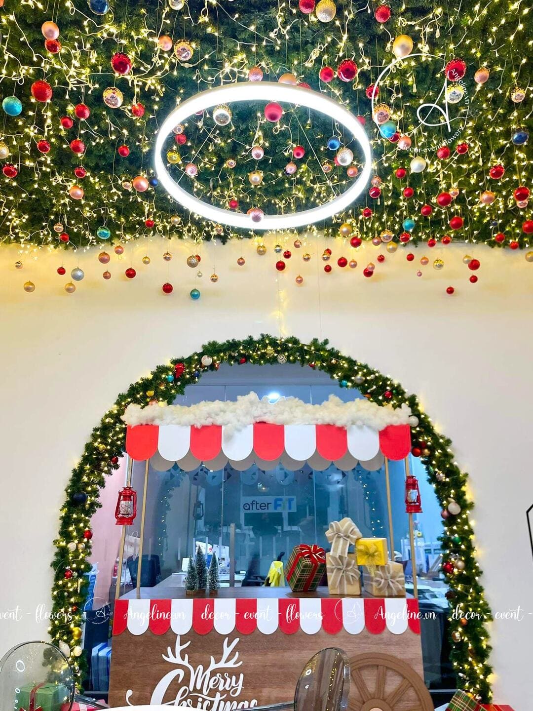 Trang trí noel tại upgen bach khoa