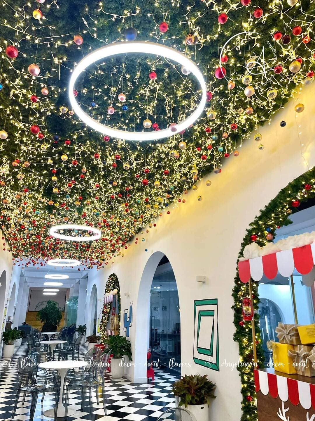 Trang trí noel tại upgen bach khoa