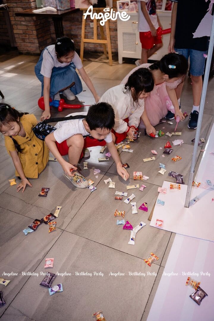 Strawberry Fairytale Castle – Món Quà Ngọt Ngào Mẹ Vân Dành Tặng Bảo Châu