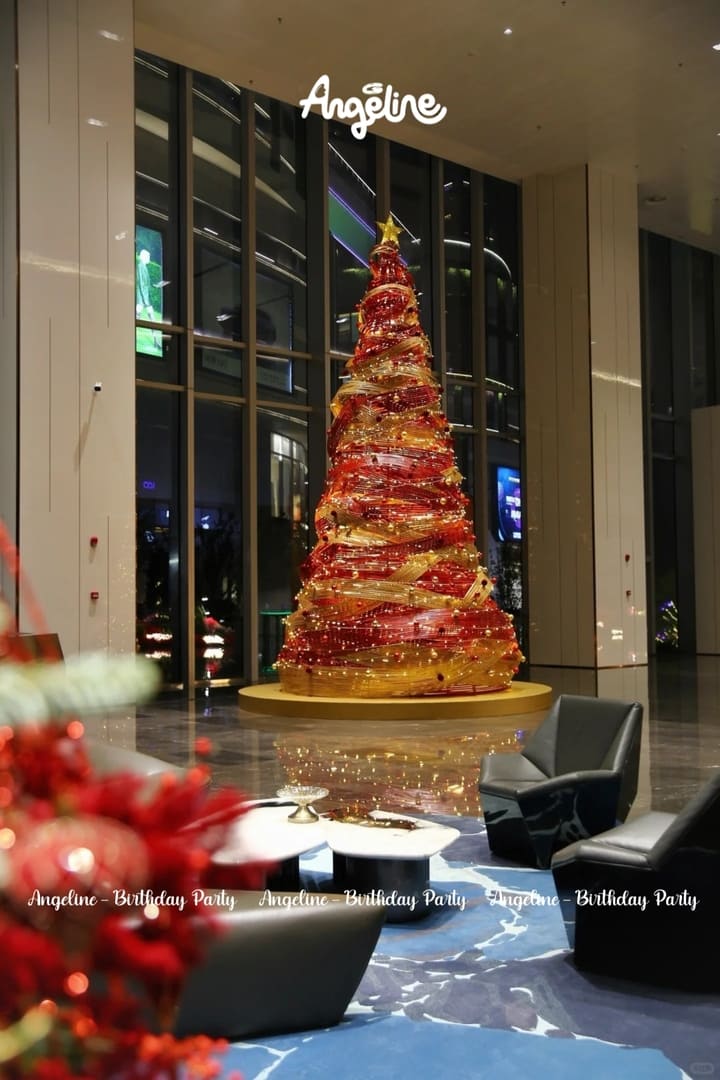 Bamboo Light Symphony – Cây Thông Giáng Sinh Từ Mây Tre & Ánh Sáng Hiện Đại