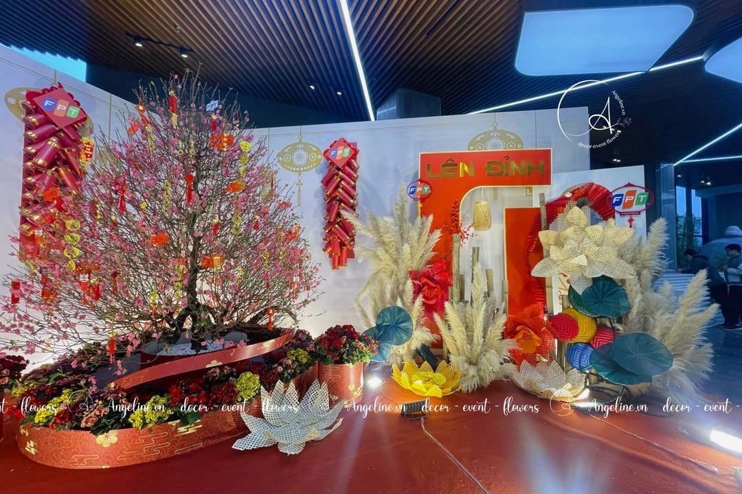 Không Gian Tết Rực Rỡ – Thịnh Vượng Cho Doanh Nghiệp