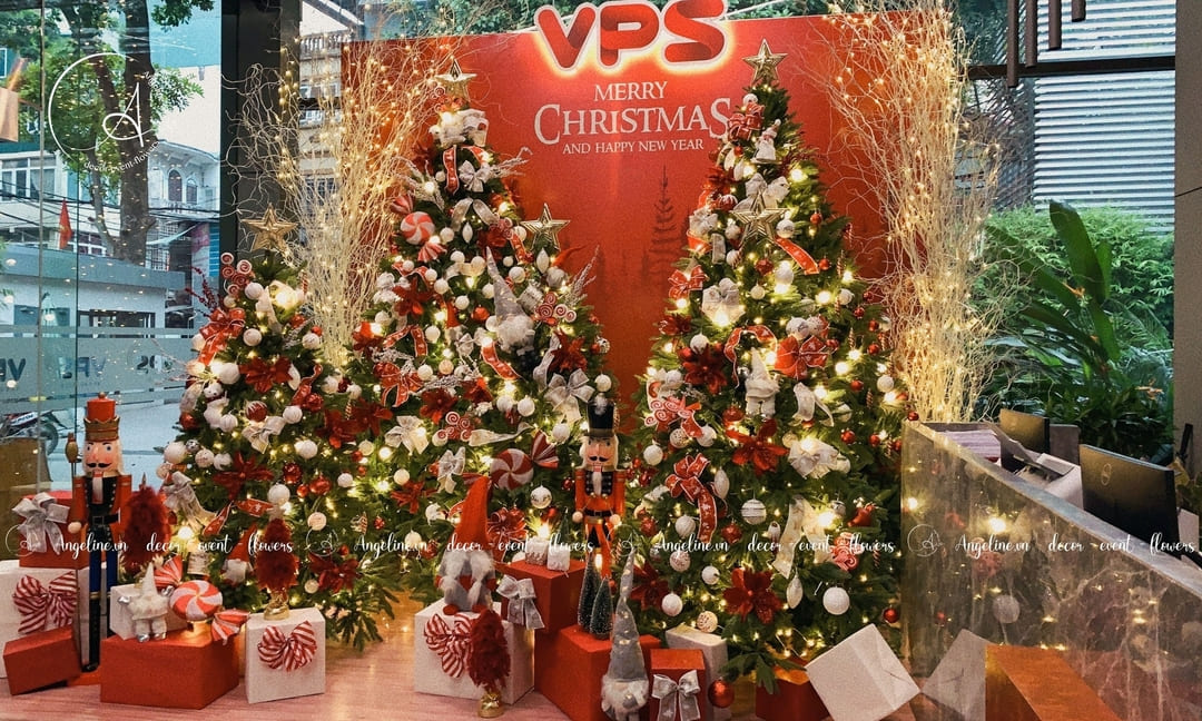 Trang Trí Noel 2025 Cho Văn Phòng VPS – Dự Án Decor Giáng Sinh Hoàn Hảo Từ Angeline