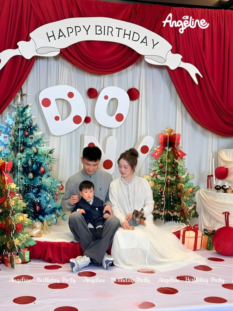 Trang Trí Sinh Nhật Mùa Noel – Ý Tưởng Concept “A Holly Jolly Birthday” Cho Bé Yêu