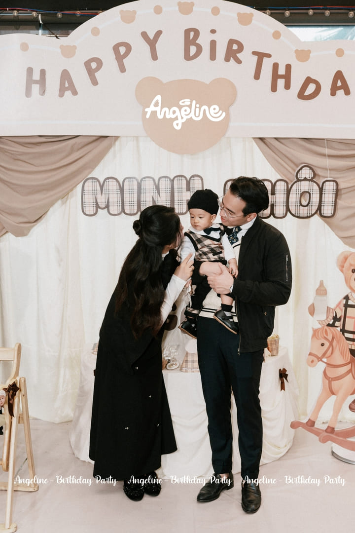 The Gentle Plaid Bear – Concept Sinh Nhật Gấu Teddy Plaid Ấm Áp Cho Bé Minh Khôi Angeline