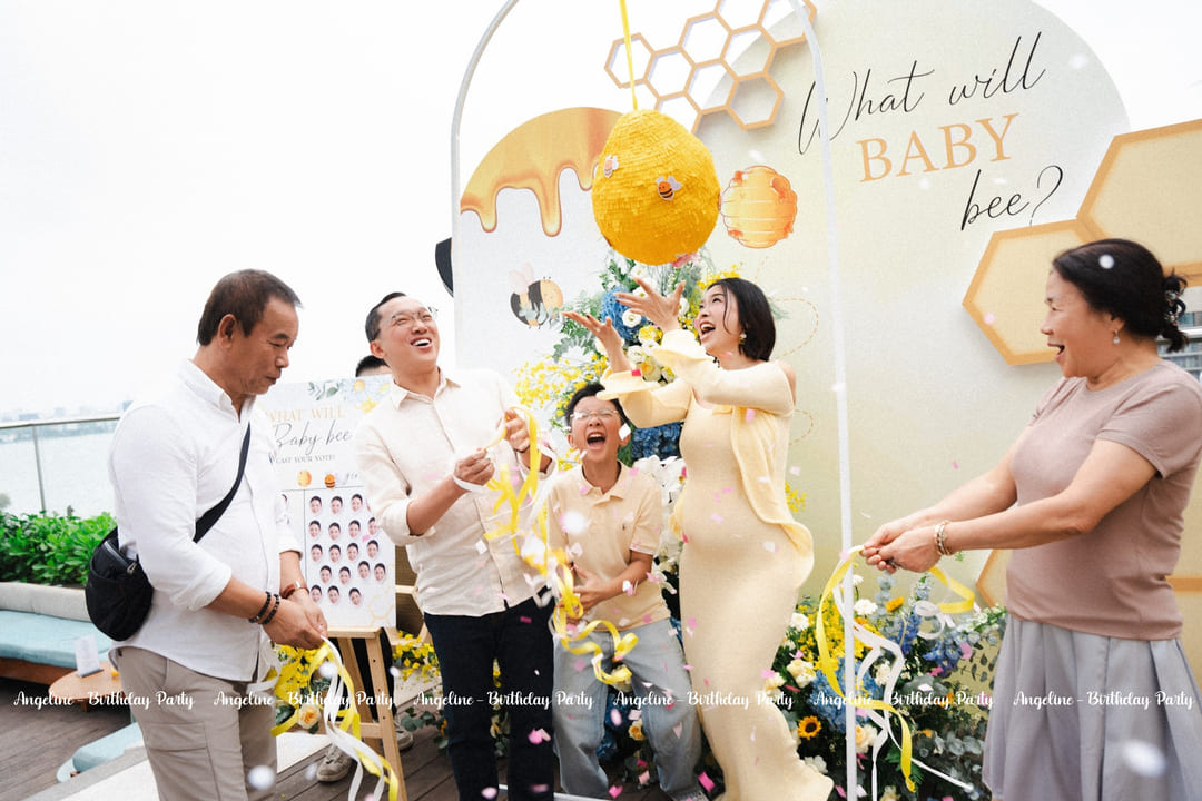 It’s A Girl – Sweetest Surprise Of The Day – Angeline