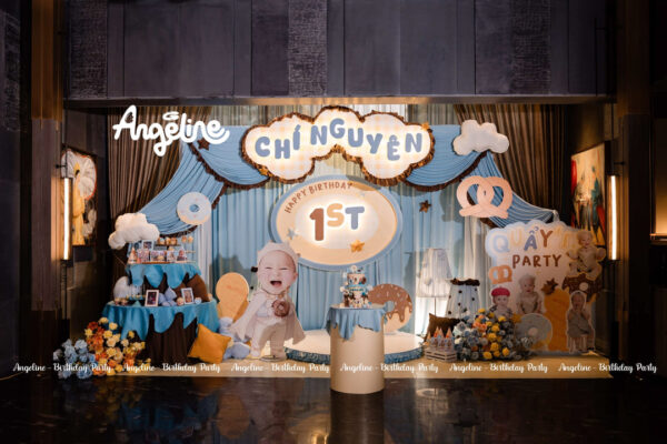 Quẩy’s First Party – Khi Ba Là Người Kể Câu Chuyện Đầu Tiên Cho Con -Angeline