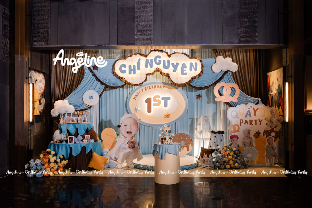 Quẩy’s First Party – Khi Ba Là Người Kể Câu Chuyện Đầu Tiên Cho Con -Angeline