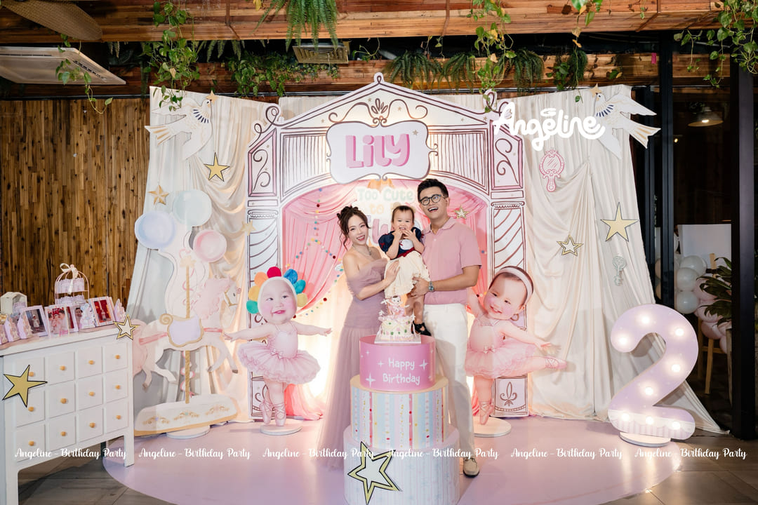 Dự án sinh nhật Lily's Little Theatre
