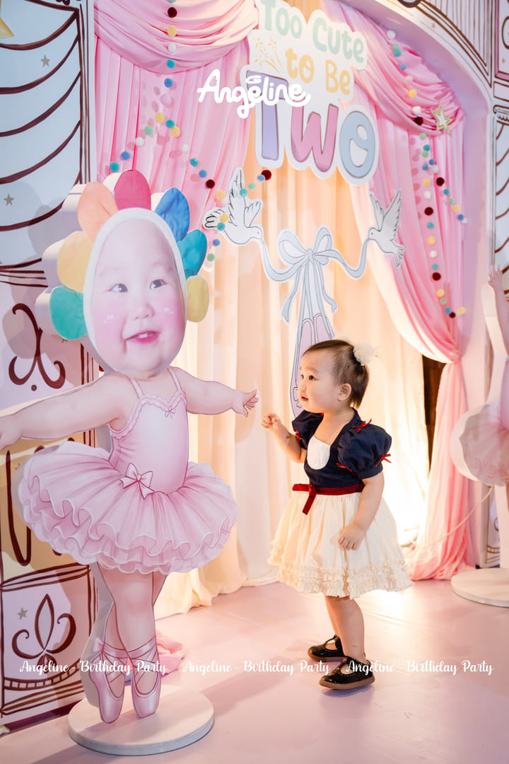 Lily’s Little Theatre – Sân Khấu Tuổi Thơ Dành Riêng Cho Lily - Angeline
