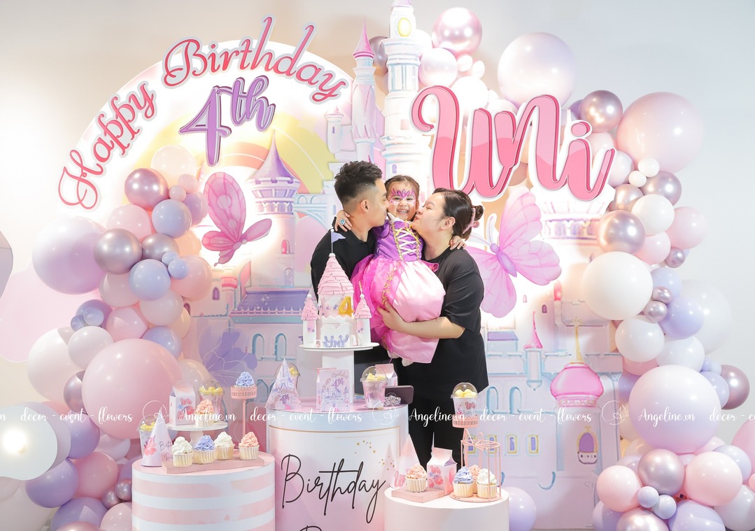 Concept Princess Castle sinh nhật bé gái 4 tuổi tone hồng tím pastel