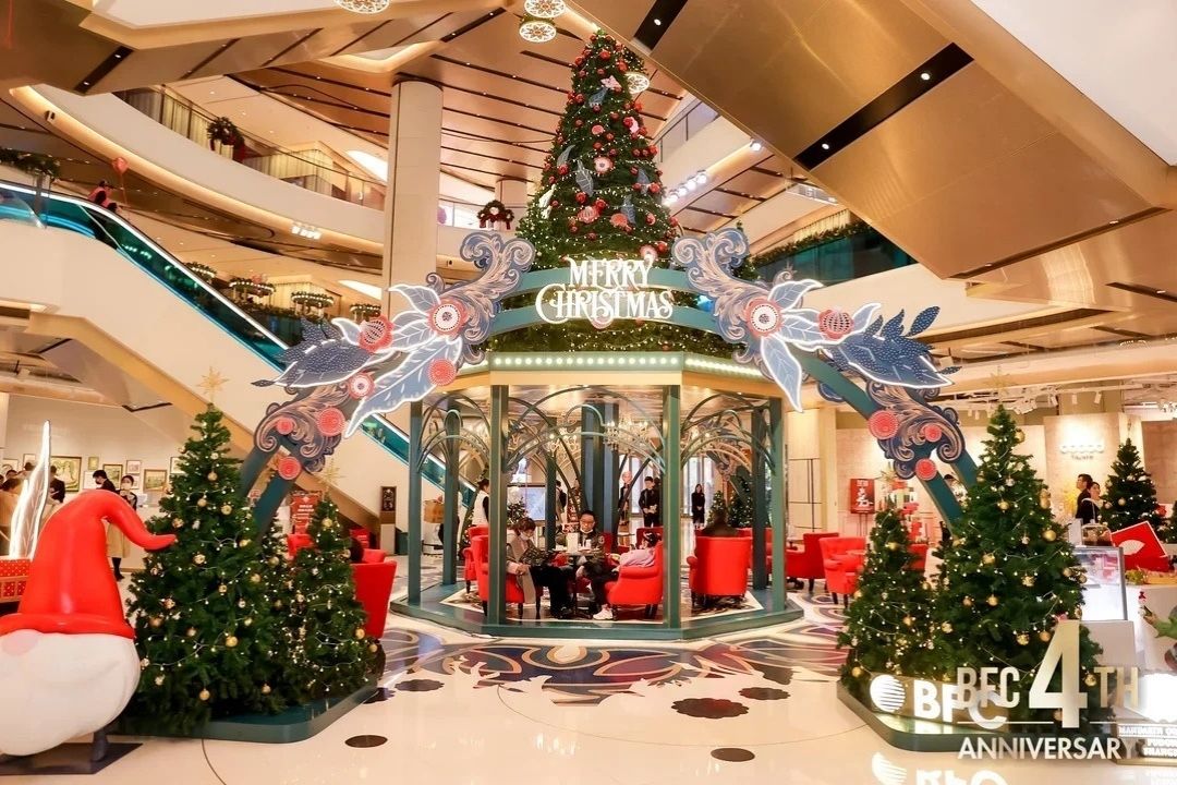 Ý tưởng trang trí Noel trung tâm thương mại 2026 - 2